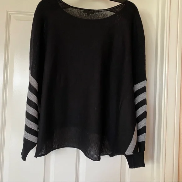 NWT LAmade Women's Stripe Three-Quarter Sleeve Boat Neck Top - Picture 8 of 12